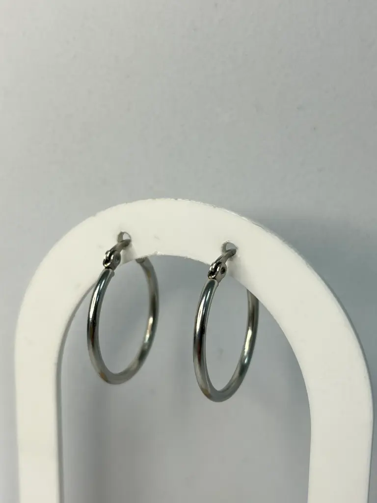 [ZIBA-040] Zarcillos Aros Plateados Minimalistas