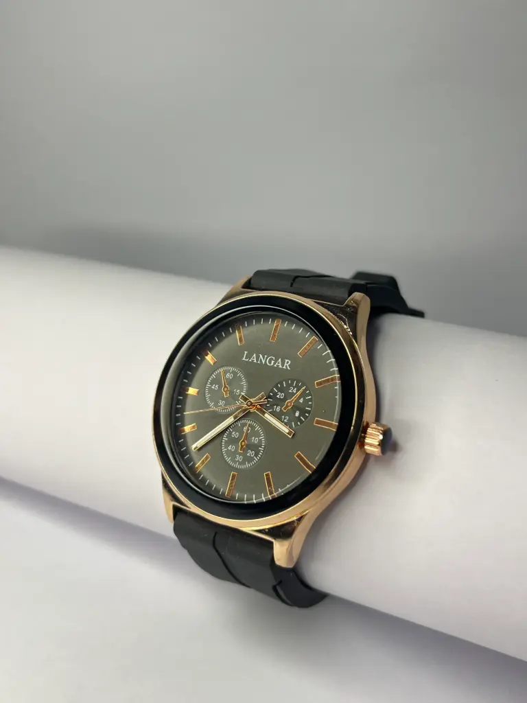 [ZIBA-016] Reloj Deportivo Negro con Detalles Rojos