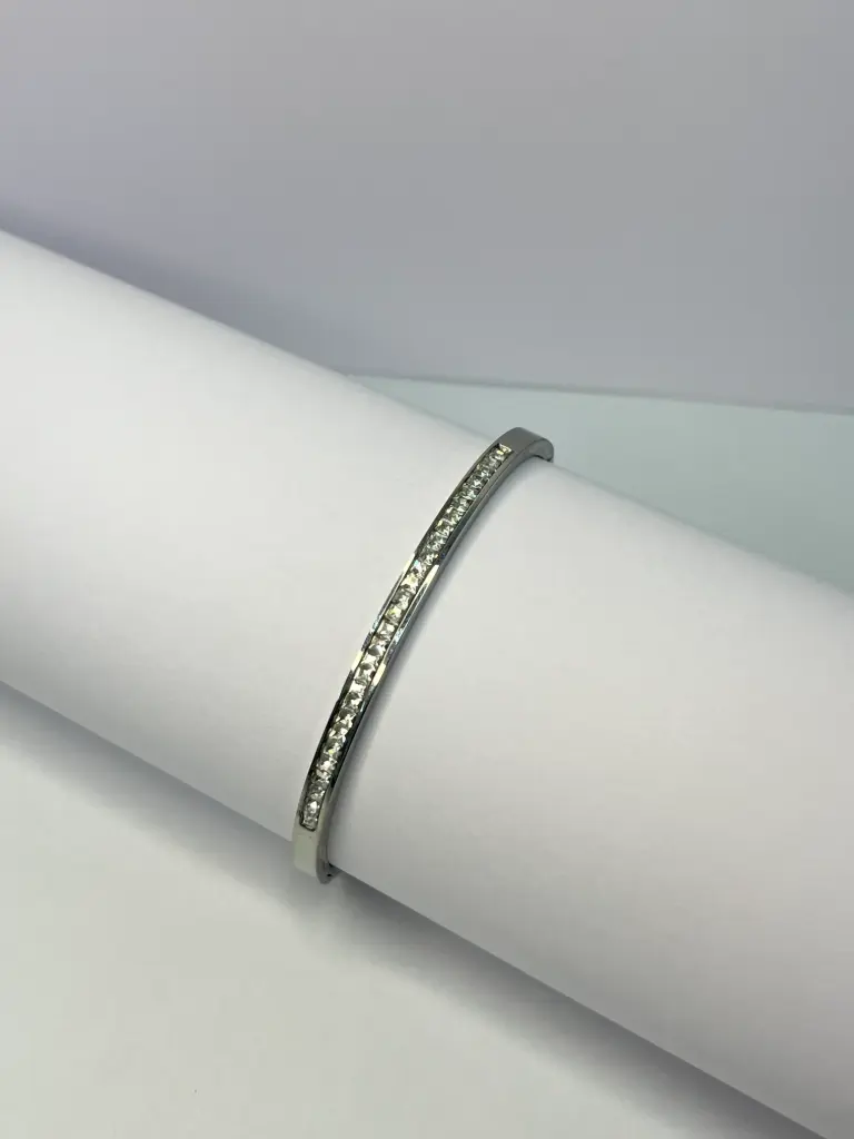 [ZIBA-031] Pulsera Plateada con Cristales Grabados